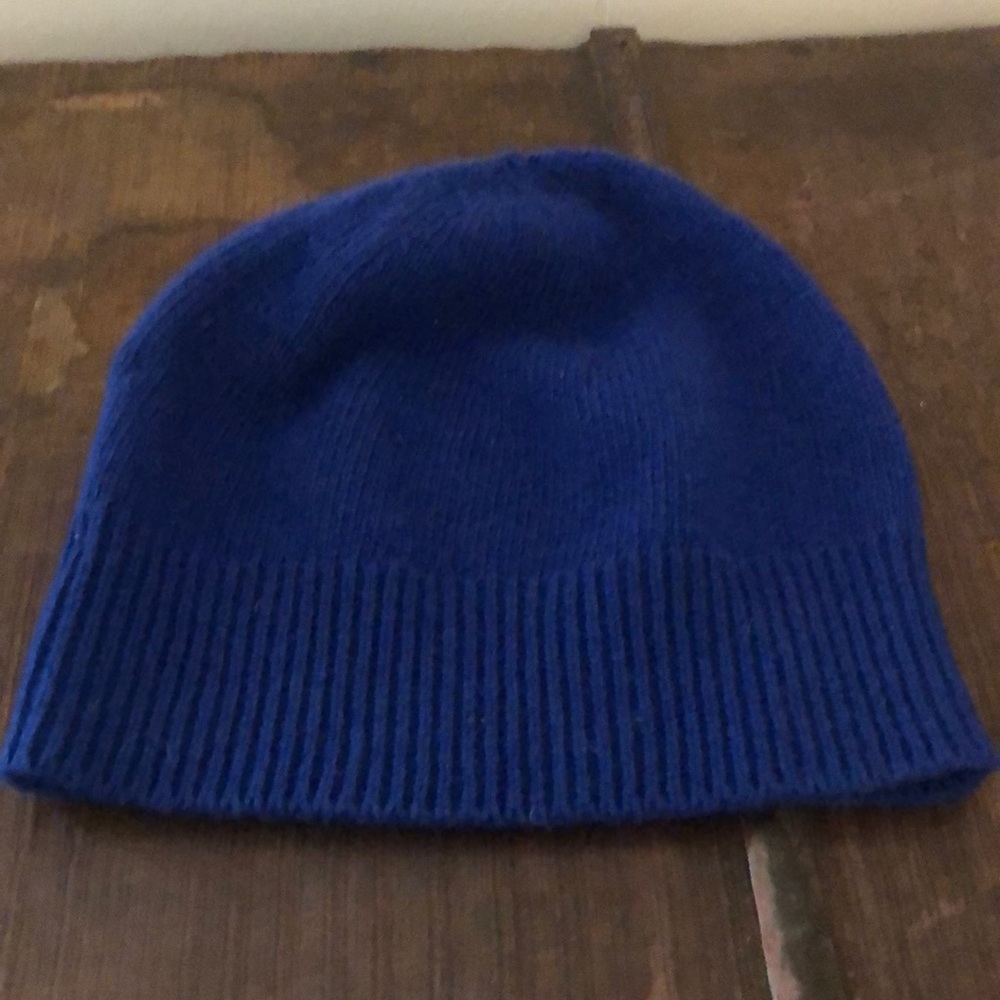 SANDRO Beenie made in Italy
